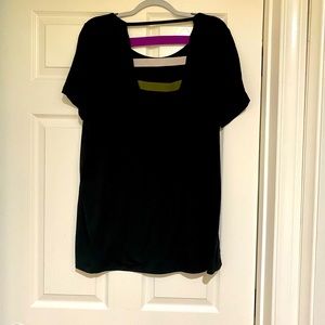 Ava short sleeve top black with colored elastic bands in the back
